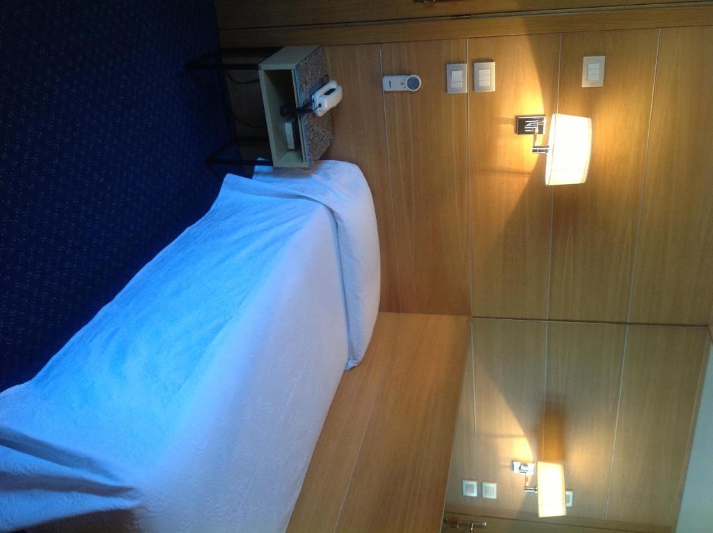 Albergo Al Caminetto Torbole Sul Garda Room photo
