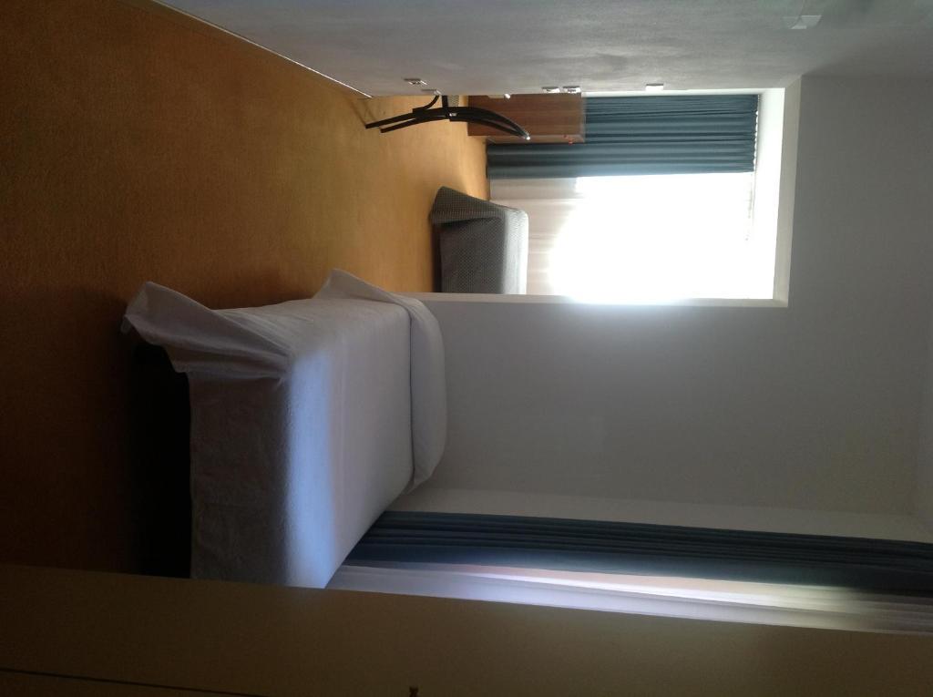 Albergo Al Caminetto Torbole Sul Garda Room photo